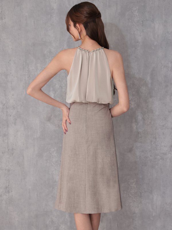 ベージュ モデル：あみ　身長：163cm　着用サイズ：XSサイズ