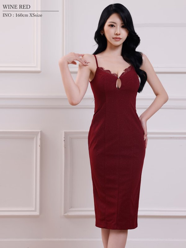 ワインレッド　モデル：いの　身長：160cm　着用サイズ：XSサイズ