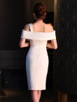 ホワイト モデル：七瀬みほ　身長：162cm　着用サイズ：XSサイズ