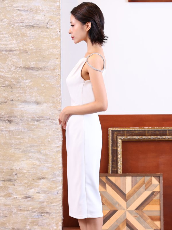 ホワイト モデル:りの 身長:157cm 着用サイズ:XSサイズ