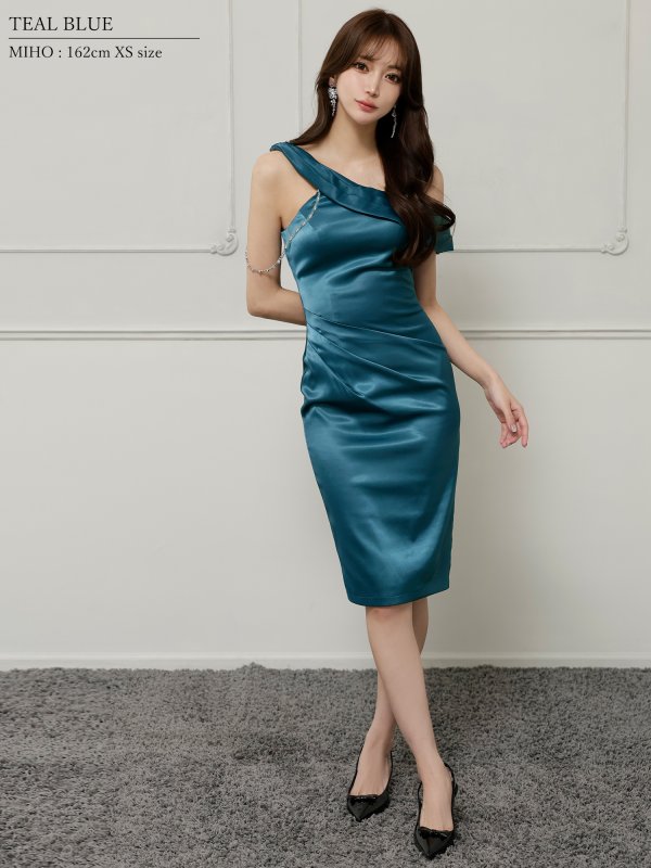 ティールブルー モデル:七瀬みほ 身長:162cm 着用サイズ:XSサイズ