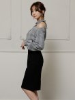 グレー モデル:七瀬みほ 身長:162cm 着用サイズ:XSサイズ