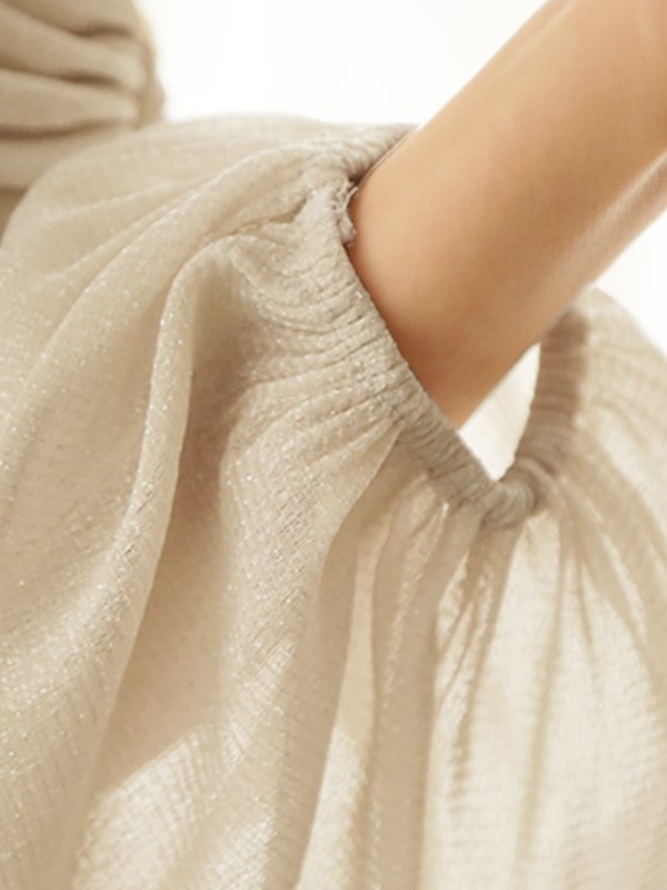 ベージュ　モデル：みほ　身長：162cm　着用サイズ：XSサイズ