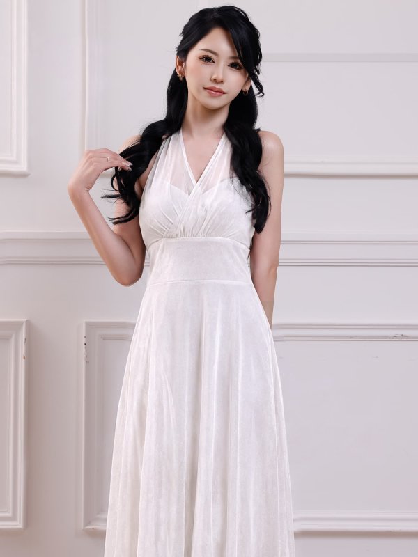 ホワイト　モデル：いの　身長：160cm　着用サイズ：XSサイズ