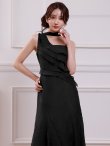 ブラック　モデル：七瀬みほ　身長：162cm　着用サイズ：XSサイズ