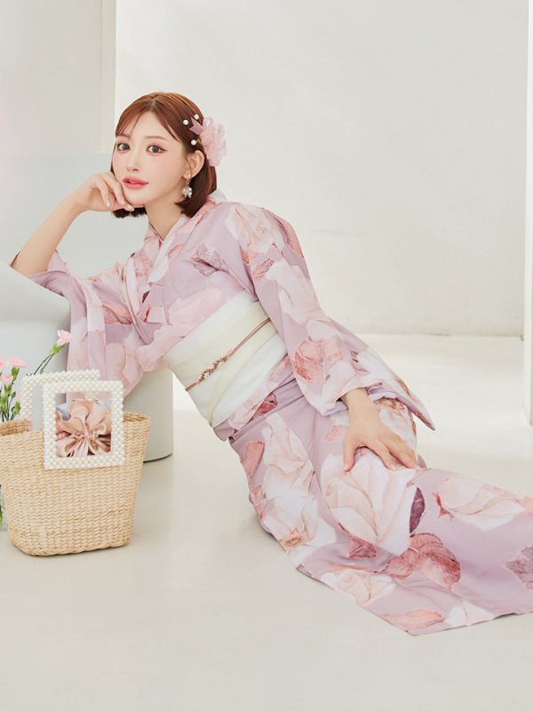 モデル：明日花キララ　身長：162cm　着用サイズ：Fサイズ