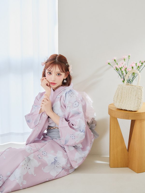 モデル：明日花キララ　身長：162cm　着用サイズ：Fサイズ