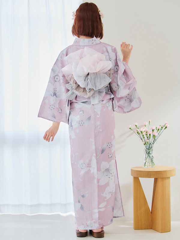 モデル：明日花キララ　身長：162cm　着用サイズ：Fサイズ