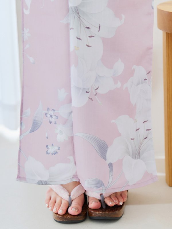 モデル：明日花キララ　身長：162cm　着用サイズ：Fサイズ