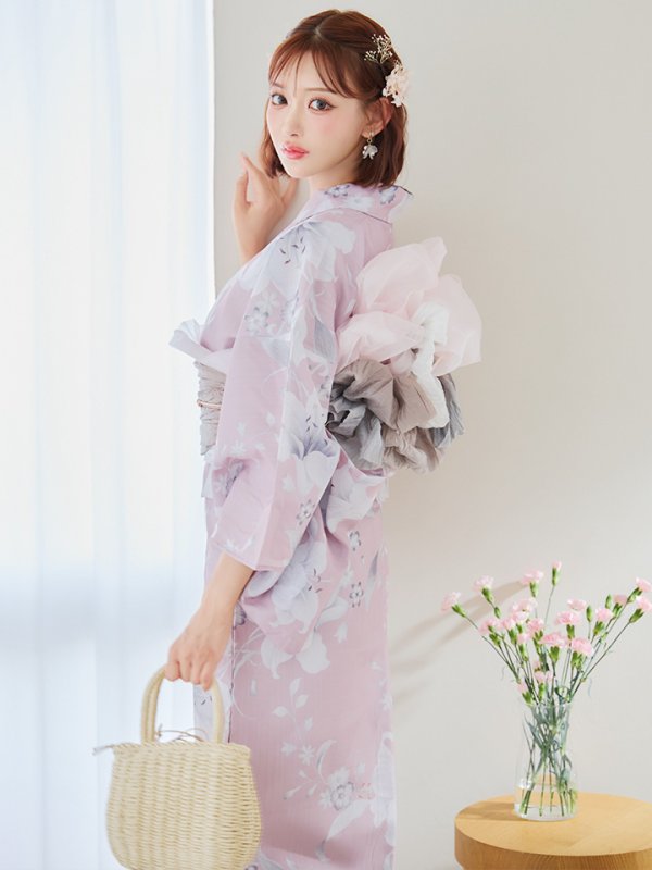 モデル：明日花キララ　身長：162cm　着用サイズ：Fサイズ