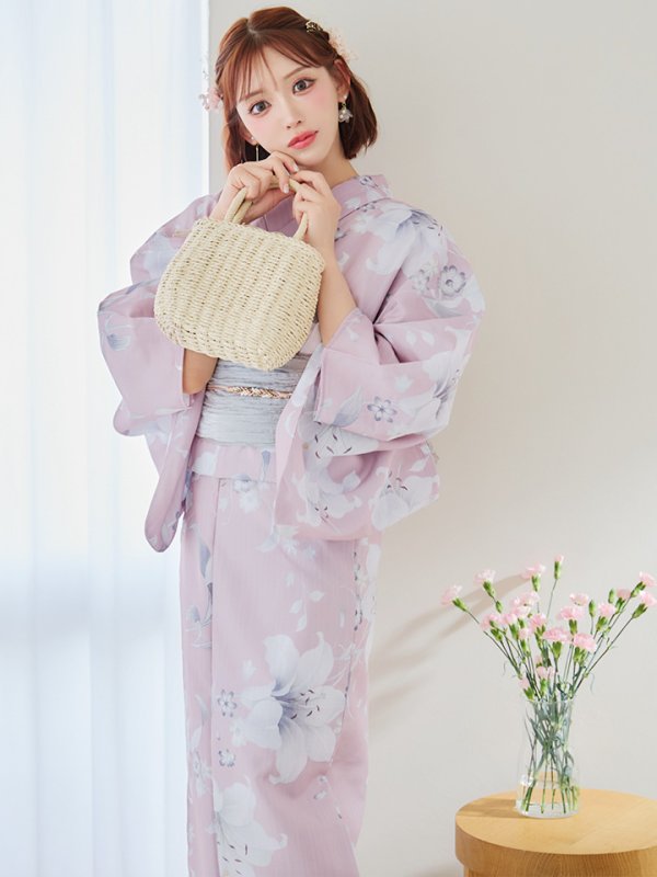 モデル：明日花キララ　身長：162cm　着用サイズ：Fサイズ