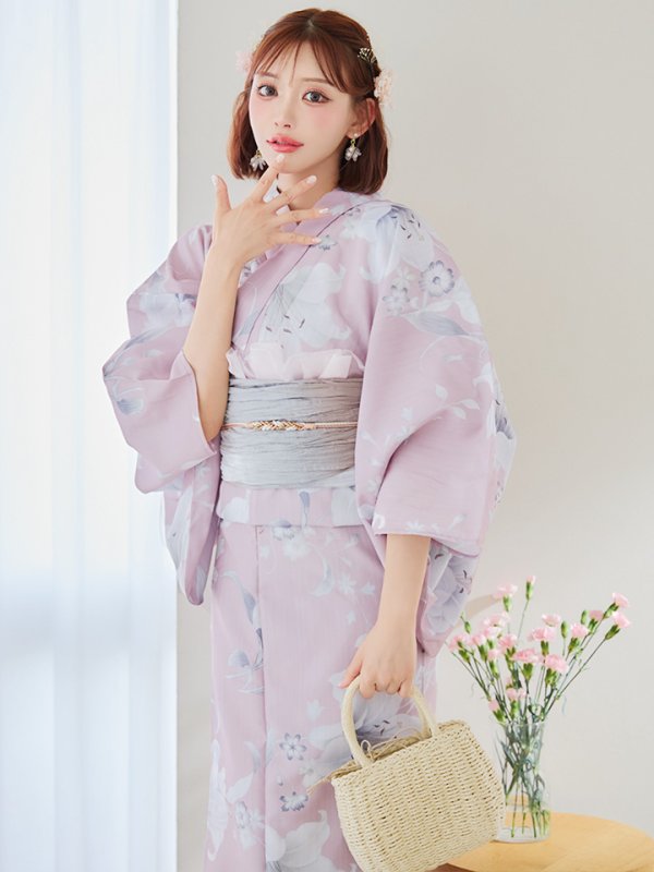 モデル：明日花キララ　身長：162cm　着用サイズ：Fサイズ