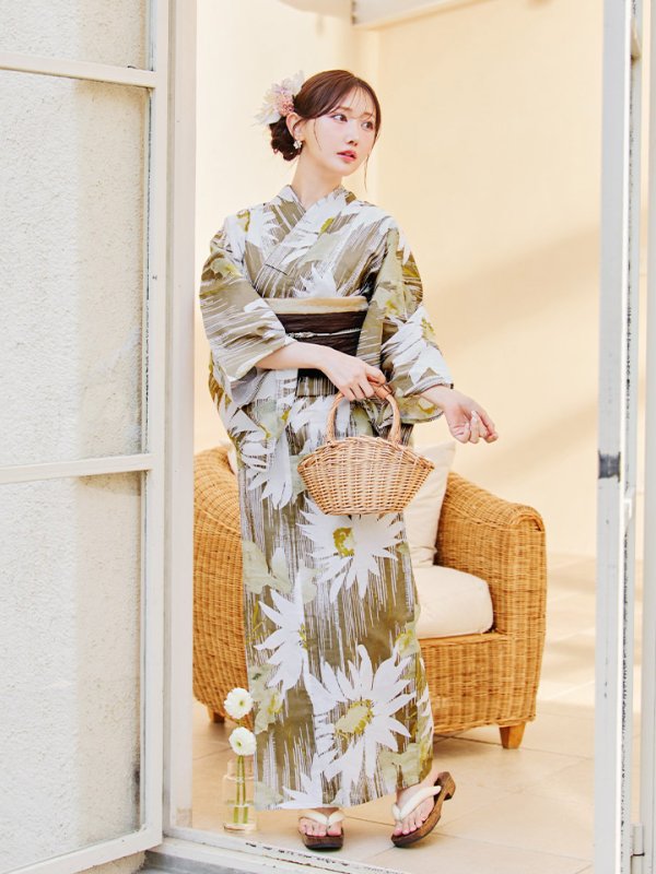 モデル:菅野結以 身長:163cm 着用サイズ:Fサイズ