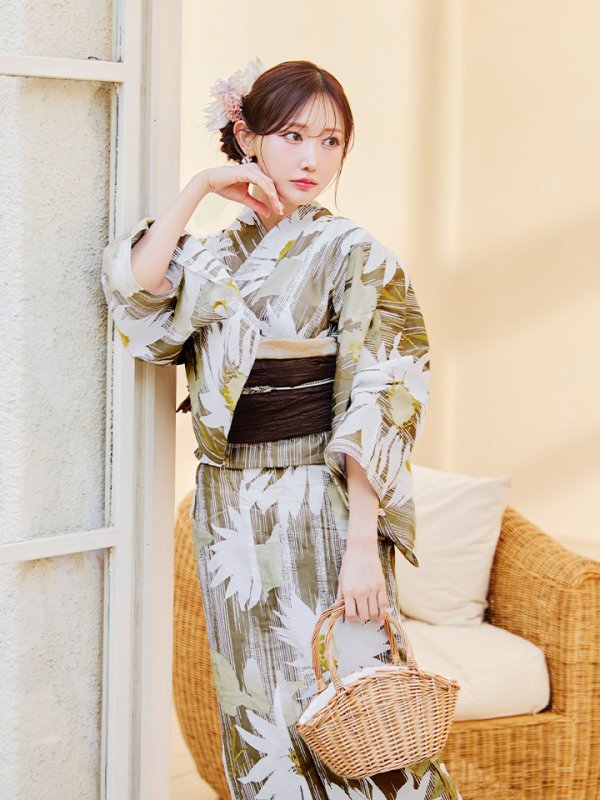 モデル:菅野結以 身長:163cm 着用サイズ:Fサイズ