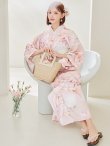 モデル：明日花キララ　身長：162cm　着用サイズ：Fサイズ