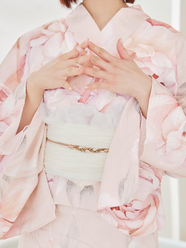 モデル:明日花キララ 身長:162cm 着用サイズ:Fサイズ