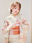 画像11: 【即日発送】ピンクベージュ牡丹浴衣【浴衣３点セット 浴衣/帯/下駄】OBI-g-500-kj-4-OR / HIMO-900-yn-5-IV / HEKO-800-sb-5-W / YA-594-kj-CL / YA-1081-kj-BR / GETA-01-kj-7-P / [YMT] (11)