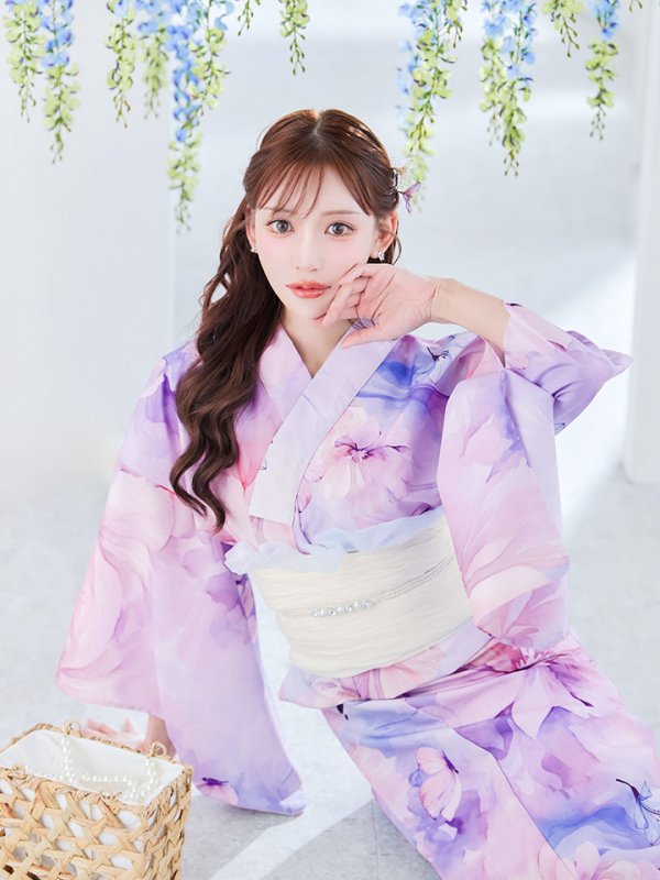 モデル：明日花キララ　身長162cm　着用サイズ：Fサイズ