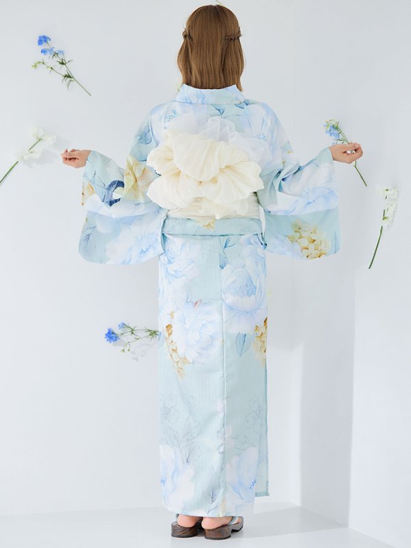 モデル：三上悠亜　身長：158cm　着用サイズ：Fサイズ