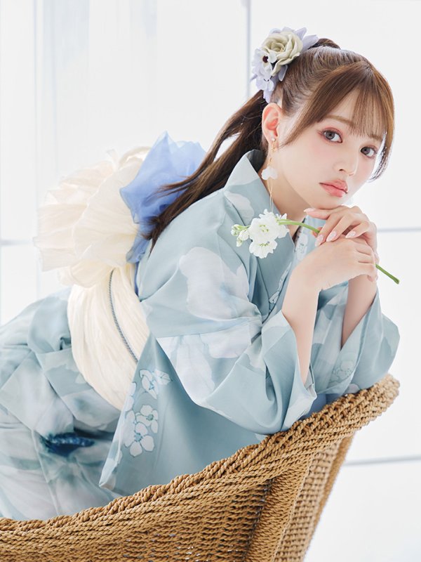 即日発送】ブルーホワイトフラワー柄浴衣【浴衣3点セット 浴衣/帯