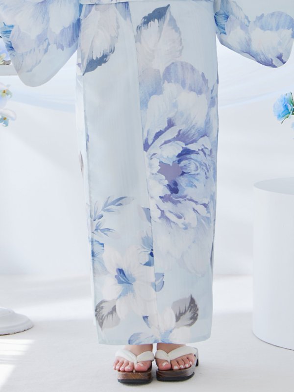 モデル:三上悠亜 身長159cm 着用サイズ:Fサイズ