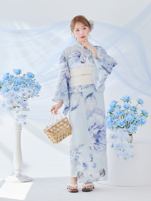 モデル:三上悠亜 身長159cm 着用サイズ:Fサイズ