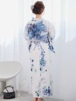 画像13: 【予約 / 5月中旬発送予定】瑠璃色ビオラブーケ浴衣 OBI-g-500-kj-8-GY / HIMO-900-yn-4-GYxGY / HEKO-800-sb-8-DusBL / YA-953-kn-BL / GETA-01-kj-2-BL/ [y/YMT] (13)