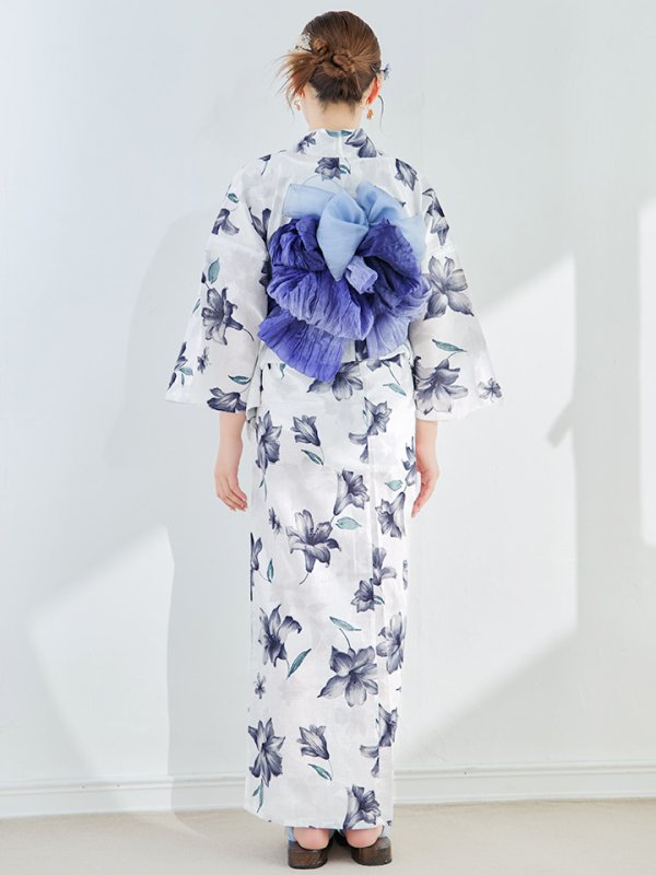 モデル:橋本甜歌 身長:163cm 着用サイズ:Fサイズ