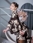 画像18: 【予約 / 5月下旬発送予定】ブラウン地の宵染牡丹浴衣 OBI-g-500-kj-7-GYGE / HIMO-900-yn-7-MOC / HEKO-800-sb-11-MOC / YA-594-kj-CL / GETA-02-ok-4-MOC / [y/YMT] (18)