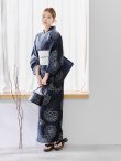 画像7: 線画フラワー紺地浴衣【浴衣３点セット 浴衣/帯/下駄】 OBI-hira-100-ok-15-WxW / HIMO-900-yn-1-B / YA-1072-kn-B / GETA-01-kj-1-B/ [y/OF01] (7)