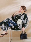 画像1: 【即日発送】ストライプ菖蒲柄浴衣【浴衣３点セット 浴衣/帯/下駄】 OBI-hira-100-ok-15-WxW / HIMO-900-yn-1-B / YA-1072-kn-B / GETA-01-kj-1-B / [/OF01] (1)