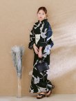 画像17: 【即日発送】ストライプ菖蒲柄浴衣【浴衣３点セット 浴衣/帯/下駄】 OBI-hira-100-ok-15-WxW / HIMO-900-yn-1-B / YA-1072-kn-B / GETA-01-kj-1-B / [/OF01] (17)