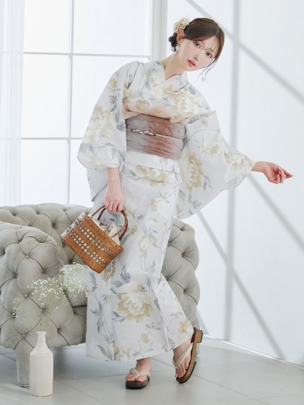 モデル：菅野結以　身長：163cm　着用サイズ：Fサイズ