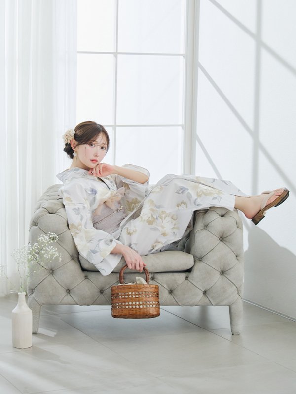 モデル：菅野結以　身長：163cm　着用サイズ：Fサイズ