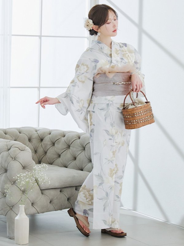 モデル：菅野結以　身長：163cm　着用サイズ：Fサイズ