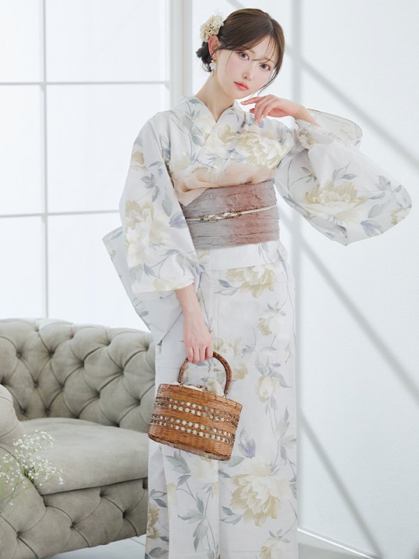 モデル：菅野結以　身長：163cm　着用サイズ：Fサイズ