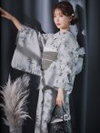 画像9: クラシカルフラワー大人モード浴衣 OBI-siwa-204-wk-3-LGY / HIMO-900-yn-3-GYxGD / HEKO-800-sb-5-W / YA-1016-kj-GY / GETA-01-kj-3-IV/ [YMT] (9)