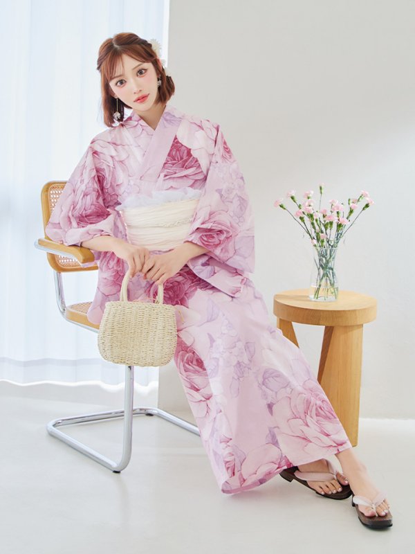 モデル：明日花キララ　身長：162cm　着用サイズ：Fサイズ