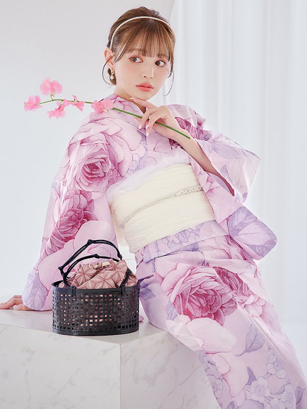 画像1: アンティーク薔薇浴衣【浴衣３点セット 浴衣/帯/下駄】OBI-siwa-200-kj-13-OW / HIMO-900-yn-5-IV / HEKO-800-sb-5-W / YA-1079-kj-8-W / GETA-01-kj-7-P / [YMT] (1)