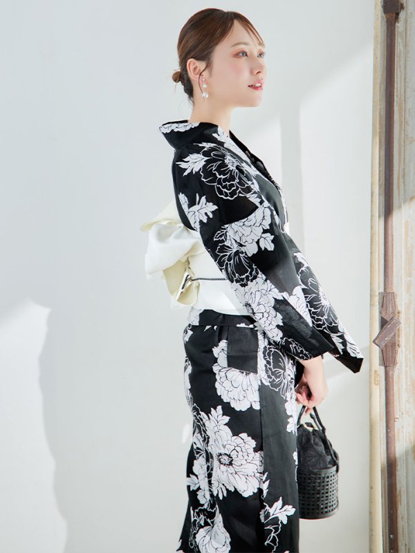 モデル:橋本甜歌 身長:163cm 着用サイズ:Fサイズ