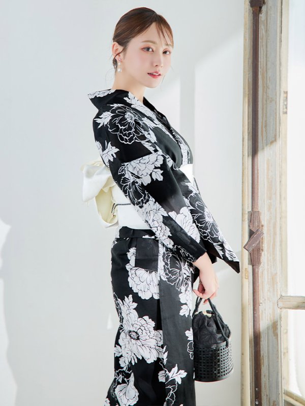 モデル:橋本甜歌 身長:163cm 着用サイズ:Fサイズ