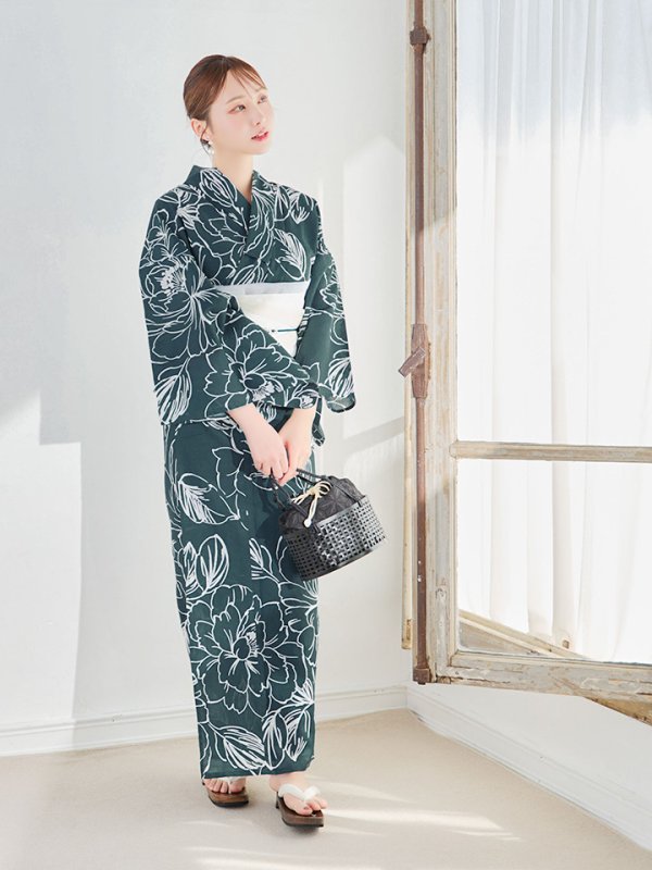 モデル:橋本甜歌 身長:163cm 着用サイズ:Fサイズ