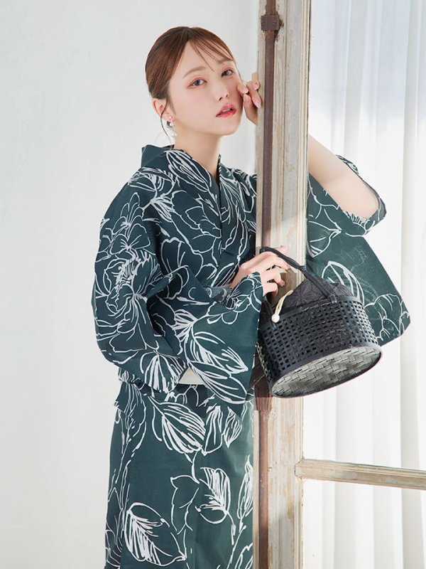 モデル:橋本甜歌 身長:163cm 着用サイズ:Fサイズ