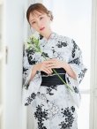 画像1: 【予約 /5月中旬発送予定】ホワイトブラック桜柄浴衣 OBI-siwa-204-wk-1-B / HIMO-900-yn-1-B / YA-73-kn-GY / GETA-01-kj-1-B/ [o/OF01] (1)