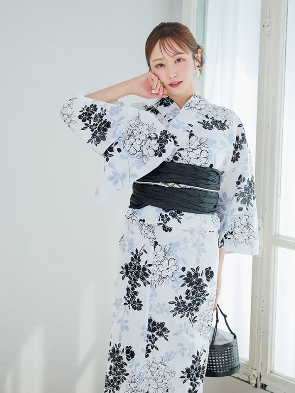 画像10: 【即日発送】ホワイトブラック桜柄浴衣 【浴衣3点セット 浴衣/帯/下駄】 [YMT/o] (10)