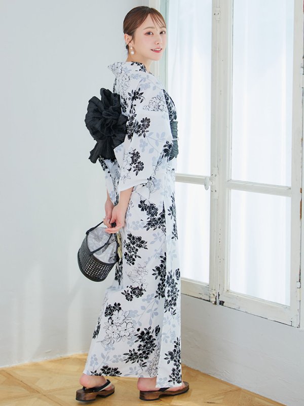 画像11: 【即日発送】ホワイトブラック桜柄浴衣 【浴衣3点セット 浴衣/帯/下駄】 [YMT/o] (11)