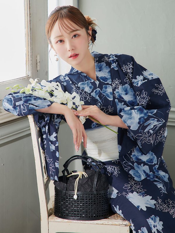 モデル:橋本甜歌 身長163cm 着用サイズ:Fサイズ