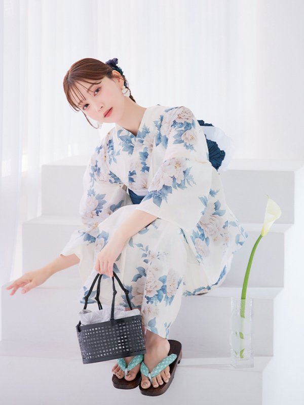 モデル：麻亜里　身長：160cm　着用サイズ：Fサイズ