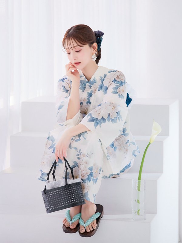 モデル：麻亜里　身長：160cm　着用サイズ：Fサイズ