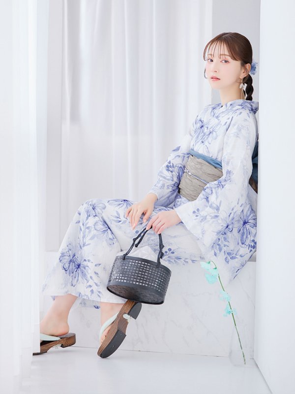 モデル：麻亜里　身長：160cm　着用サイズ：Fサイズ